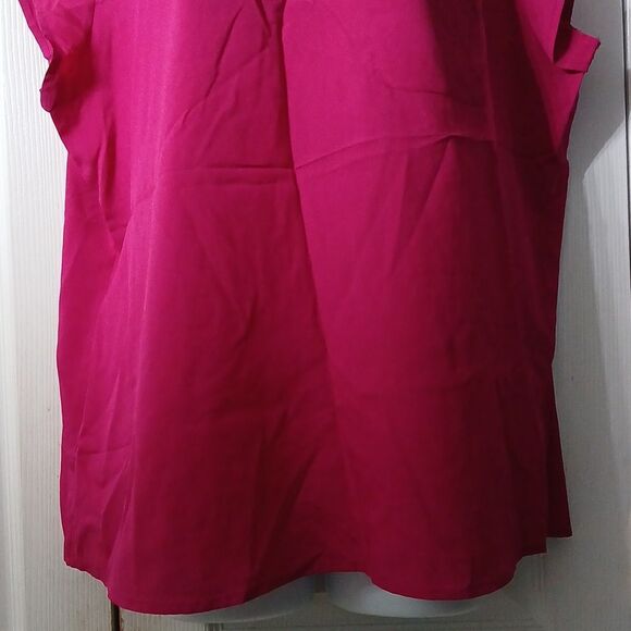 Ivanka Trump magenta v-neck cap sleeve sheer blouse Sz L NWOT - Picture 2 of 5